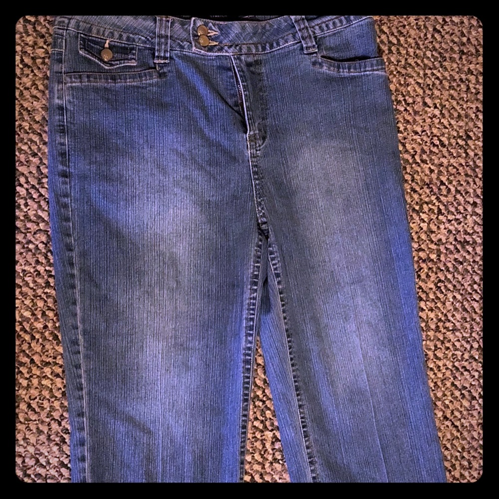 Bill Blass Capris Size 10